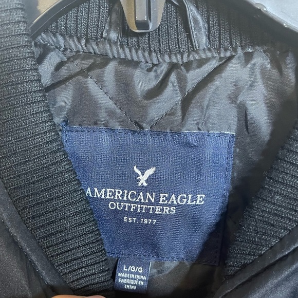 American Eagle Black Classic Bomber Jacket Lg - Picture 2 of 4